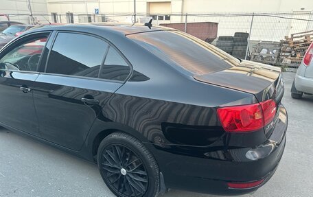 Volkswagen Jetta VI, 2013 год, 1 150 000 рублей, 2 фотография
