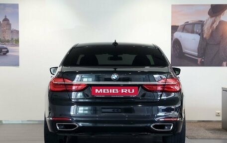 BMW 7 серия, 2016 год, 2 990 000 рублей, 6 фотография