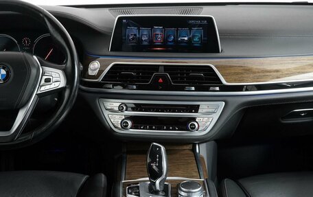 BMW 7 серия, 2016 год, 2 990 000 рублей, 16 фотография