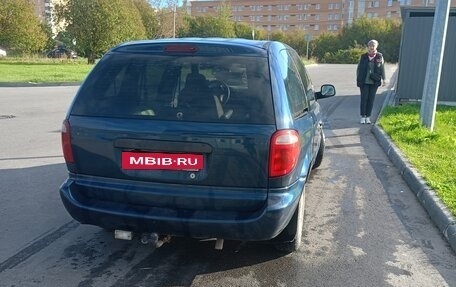 Dodge Caravan IV, 2001 год, 550 000 рублей, 3 фотография