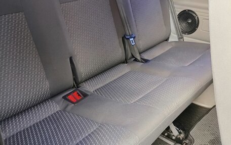 Volkswagen Caravelle T5, 2012 год, 2 100 000 рублей, 7 фотография