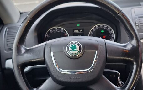 Skoda Octavia, 2010 год, 670 000 рублей, 28 фотография