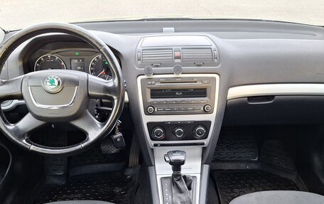Skoda Octavia, 2010 год, 670 000 рублей, 25 фотография