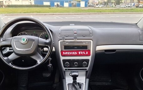 Skoda Octavia, 2010 год, 670 000 рублей, 24 фотография