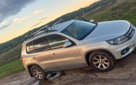 Volkswagen Tiguan I, 2012 год, 950 000 рублей, 2 фотография