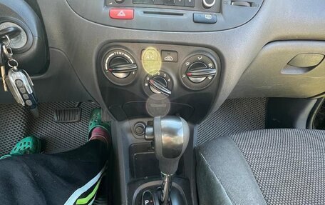 KIA Rio II, 2011 год, 800 000 рублей, 19 фотография