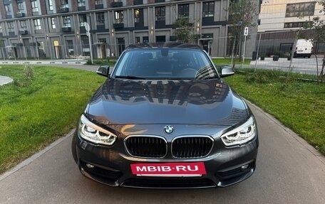 BMW 1 серия, 2017 год, 2 100 000 рублей, 2 фотография