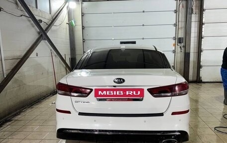 KIA Optima IV, 2020 год, 2 600 000 рублей, 8 фотография