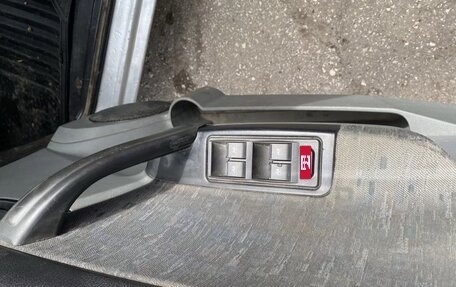 ГАЗ 31105 «Волга», 2004 год, 70 000 рублей, 8 фотография