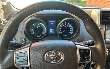 Toyota Land Cruiser Prado 150 рестайлинг 2, 2012 год, 3 700 000 рублей, 11 фотография