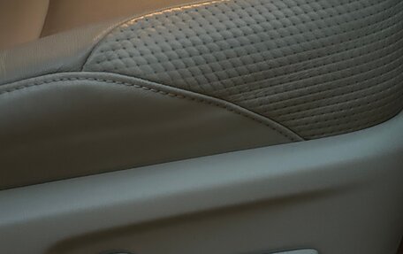 Toyota Land Cruiser Prado 150 рестайлинг 2, 2012 год, 3 700 000 рублей, 14 фотография