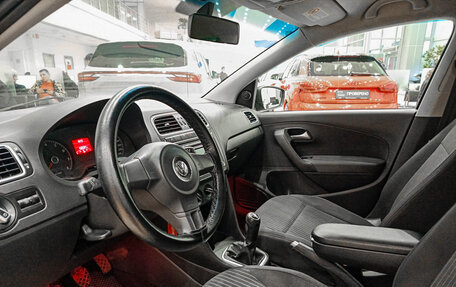 Volkswagen Polo VI (EU Market), 2011 год, 569 000 рублей, 20 фотография
