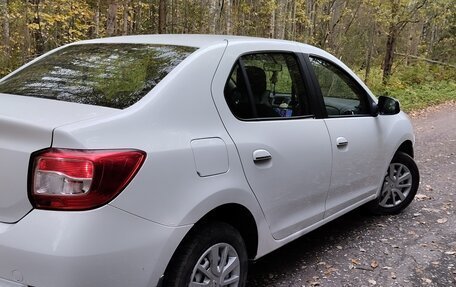 Renault Logan II, 2015 год, 730 000 рублей, 4 фотография