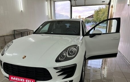 Porsche Macan I рестайлинг, 2018 год, 4 200 000 рублей, 1 фотография