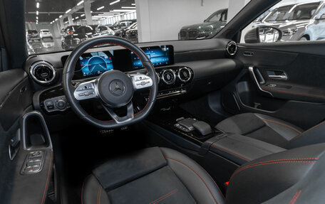 Mercedes-Benz A-Класс, 2020 год, 2 840 000 рублей, 7 фотография