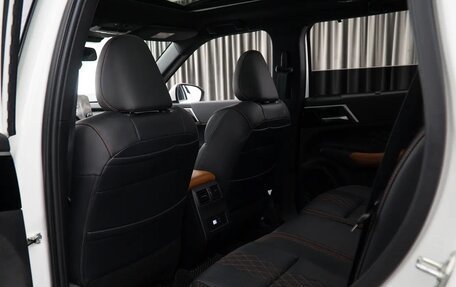 Mitsubishi Outlander, 2023 год, 2 600 000 рублей, 26 фотография