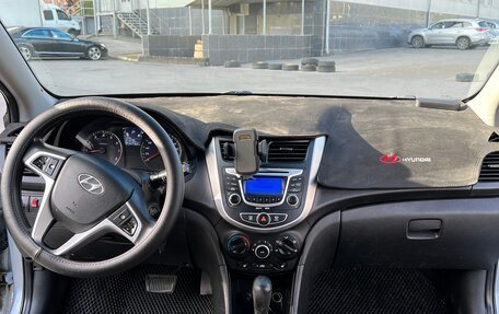 Hyundai Solaris II рестайлинг, 2012 год, 730 000 рублей, 6 фотография