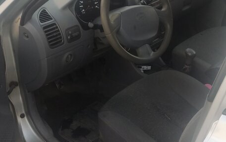 Hyundai Accent II, 2004 год, 320 000 рублей, 6 фотография