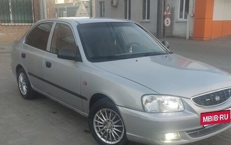 Hyundai Accent II, 2004 год, 320 000 рублей, 2 фотография