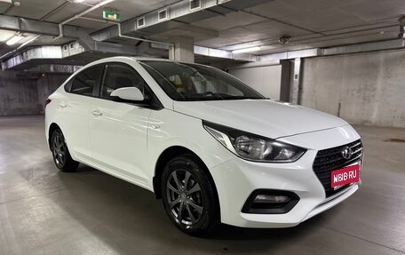 Hyundai Solaris II рестайлинг, 2018 год, 1 200 000 рублей, 1 фотография