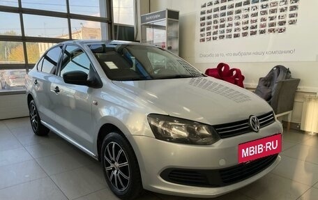 Volkswagen Polo VI (EU Market), 2011 год, 450 000 рублей, 3 фотография