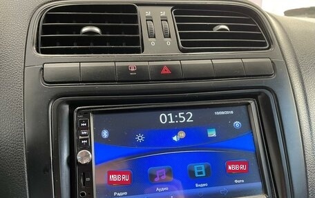 Volkswagen Polo VI (EU Market), 2011 год, 450 000 рублей, 13 фотография