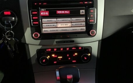 Volkswagen Passat B6, 2010 год, 770 000 рублей, 17 фотография