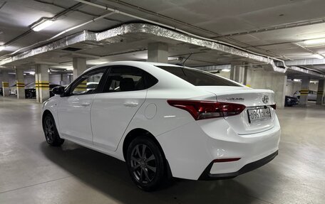 Hyundai Solaris II рестайлинг, 2018 год, 1 200 000 рублей, 5 фотография