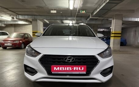 Hyundai Solaris II рестайлинг, 2018 год, 1 200 000 рублей, 2 фотография