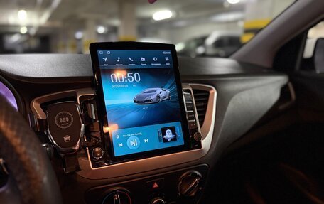 Hyundai Solaris II рестайлинг, 2018 год, 1 200 000 рублей, 12 фотография