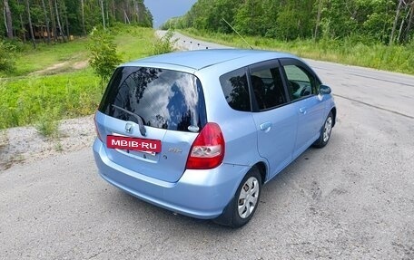 Honda Fit III, 2001 год, 320 000 рублей, 4 фотография