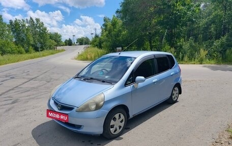 Honda Fit III, 2001 год, 320 000 рублей, 3 фотография