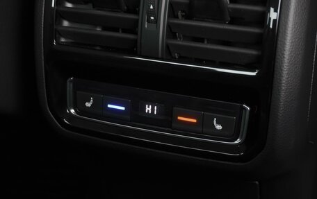Volkswagen Passat B8 рестайлинг, 2019 год, 2 099 000 рублей, 17 фотография