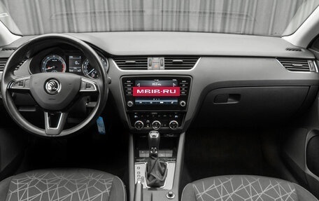 Skoda Octavia, 2019 год, 2 240 000 рублей, 10 фотография