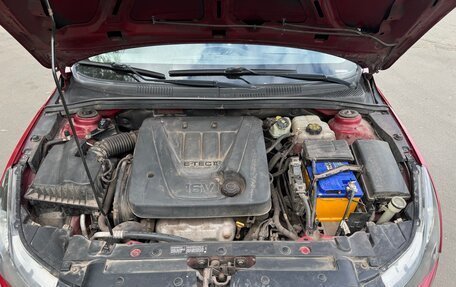 Chevrolet Cruze II, 2010 год, 790 000 рублей, 10 фотография