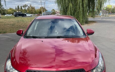 Chevrolet Cruze II, 2010 год, 790 000 рублей, 3 фотография