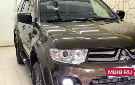 Mitsubishi Pajero Sport II рестайлинг, 2013 год, 2 100 000 рублей, 2 фотография