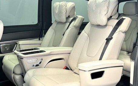 Mercedes-Benz V-Класс, 2025 год, 15 890 000 рублей, 24 фотография