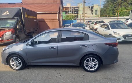 KIA Rio IV, 2021 год, 1 400 000 рублей, 2 фотография