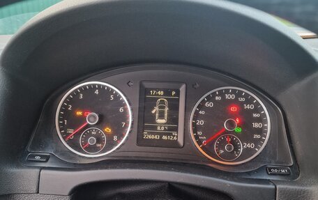 Volkswagen Tiguan I, 2011 год, 1 180 000 рублей, 8 фотография