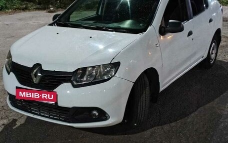Renault Logan II, 2016 год, 465 000 рублей, 4 фотография