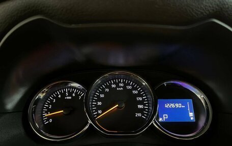 Renault Duster I рестайлинг, 2016 год, 999 000 рублей, 11 фотография