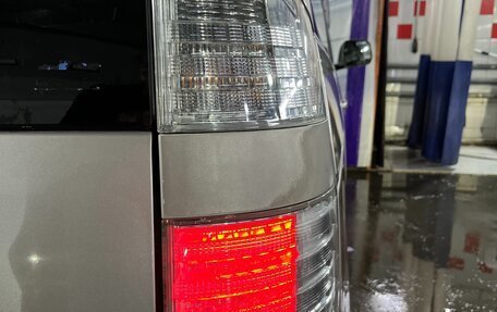 Toyota Voxy II, 2002 год, 949 000 рублей, 8 фотография