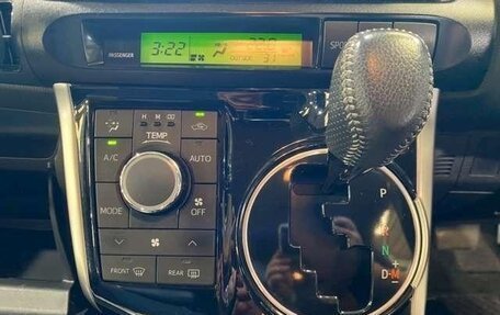 Toyota Wish II, 2017 год, 1 214 000 рублей, 28 фотография