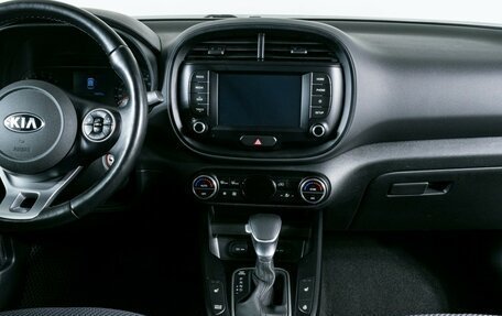 KIA Soul III, 2020 год, 1 990 000 рублей, 11 фотография