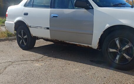 Toyota Corolla, 2000 год, 230 000 рублей, 4 фотография