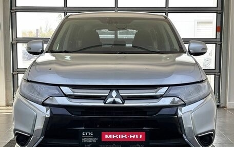 Mitsubishi Outlander III рестайлинг 3, 2017 год, 1 899 000 рублей, 2 фотография