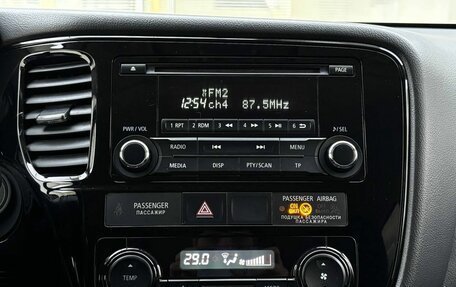 Mitsubishi Outlander III рестайлинг 3, 2017 год, 1 899 000 рублей, 18 фотография