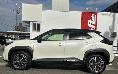 Toyota Yaris Cross, 2022 год, 1 550 001 рублей, 7 фотография