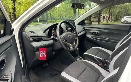 Toyota Yaris XP150 рестайлинг, 2022 год, 1 366 000 рублей, 9 фотография